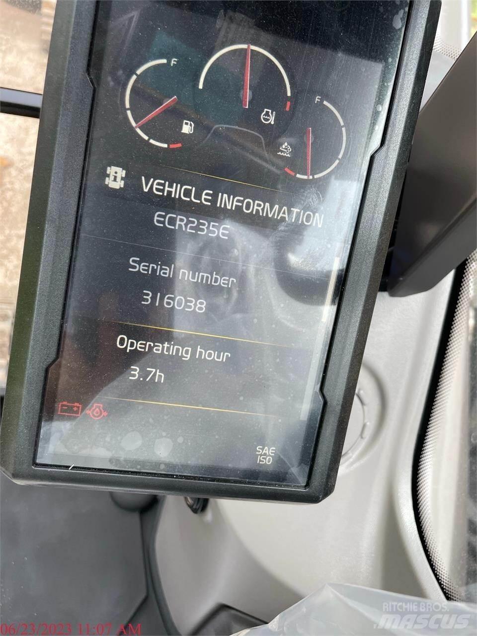 Volvo ECR235EL Bageri gusjeničari
