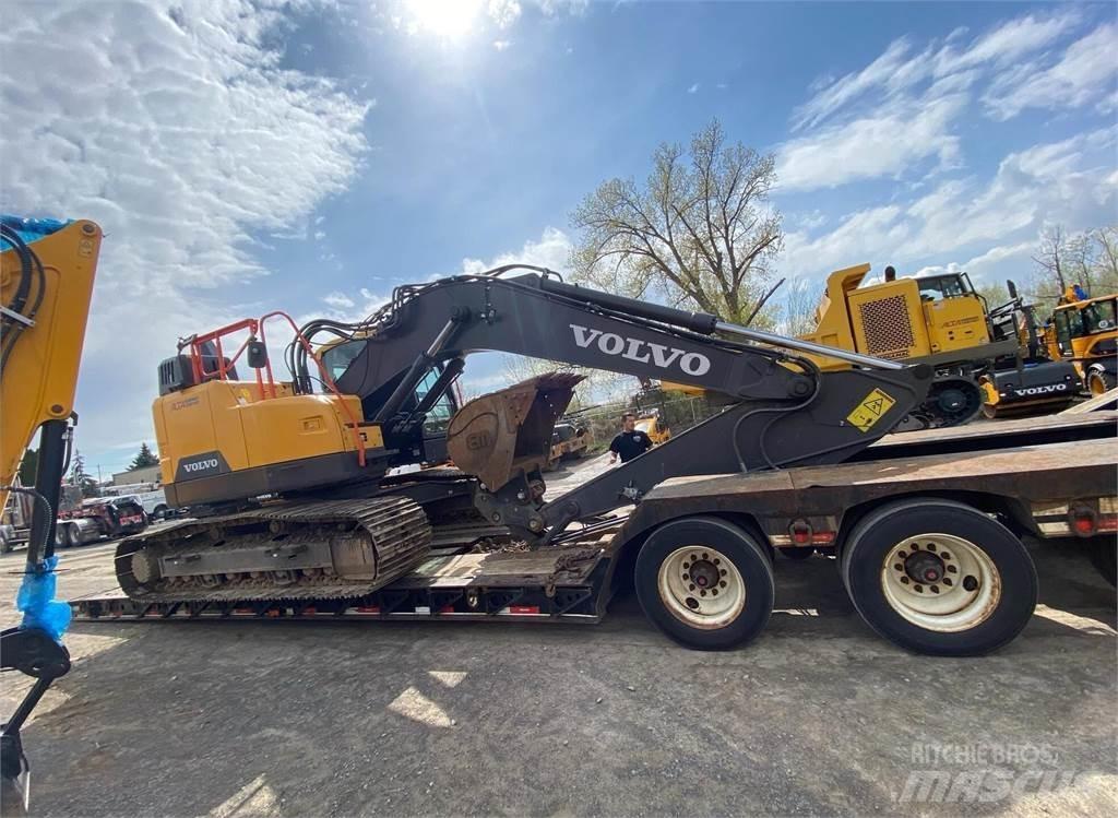 Volvo ECR235EL Bageri gusjeničari