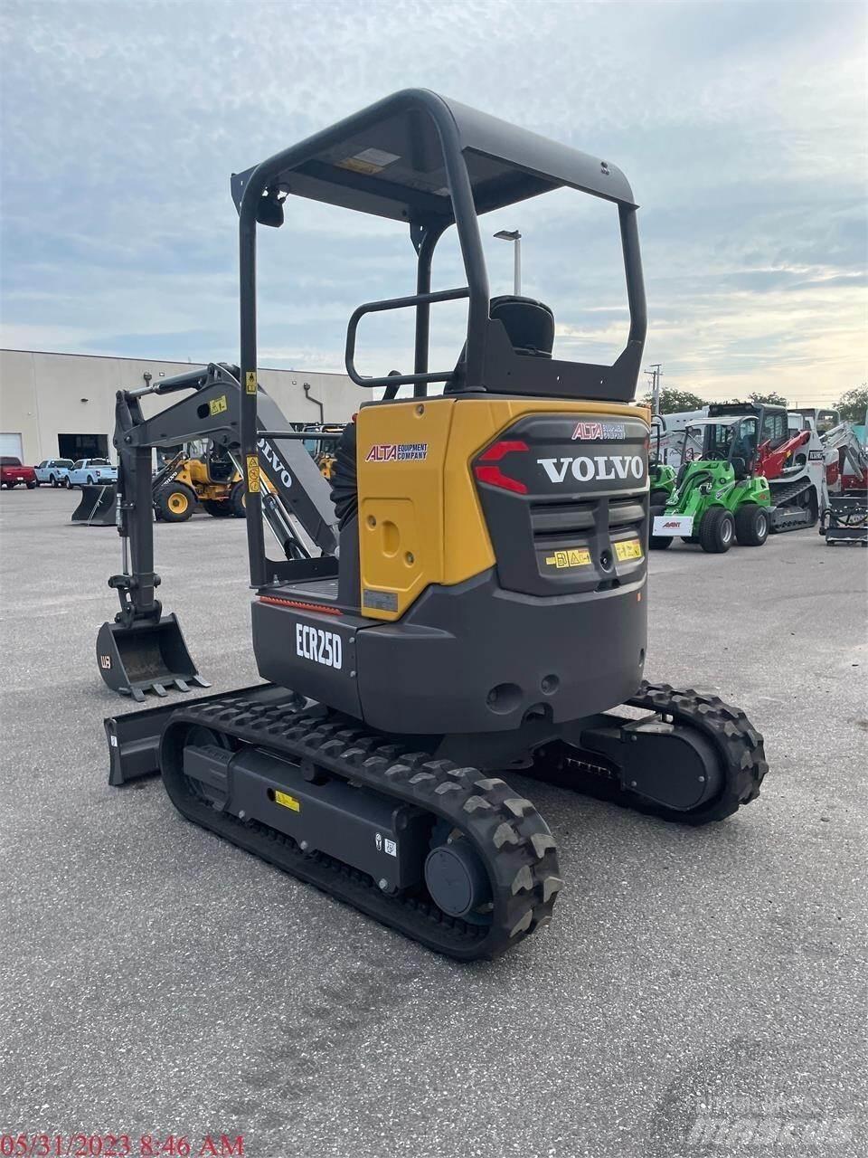 Volvo ECR25D Mini bageri <7t