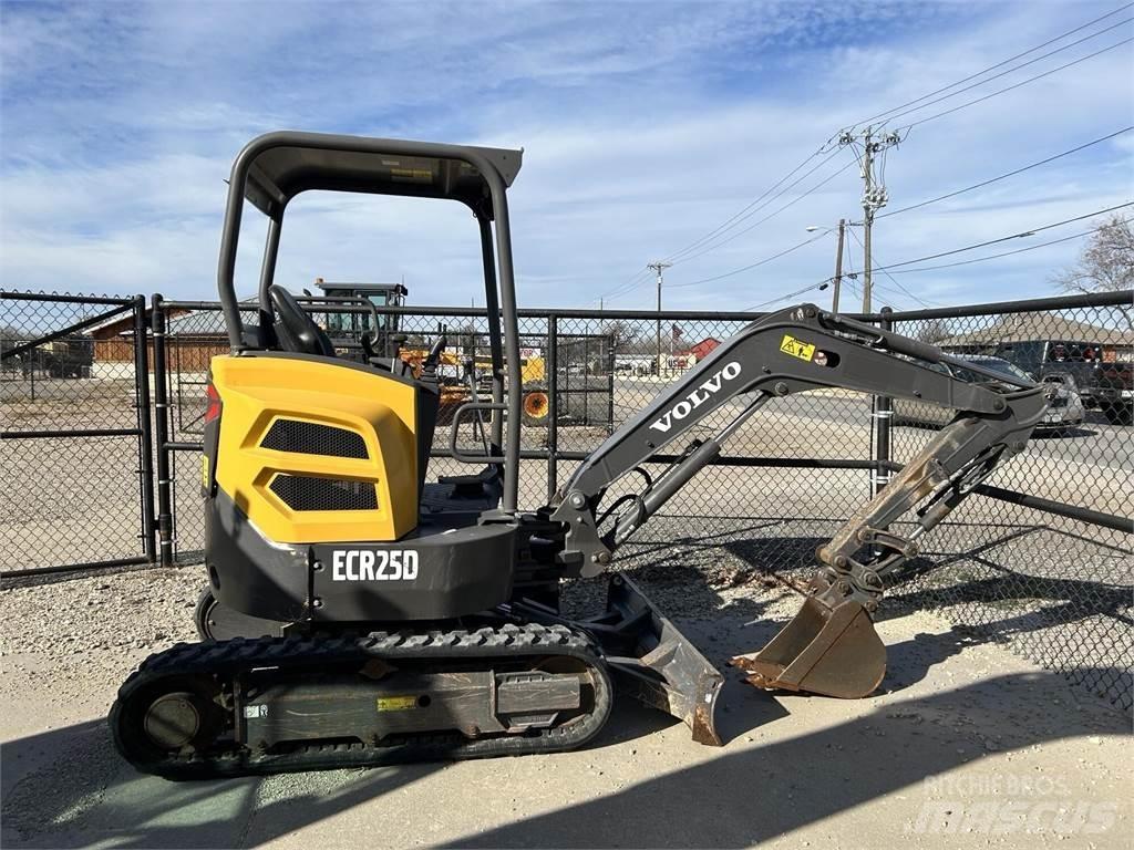 Volvo ECR25D Mini bageri <7t