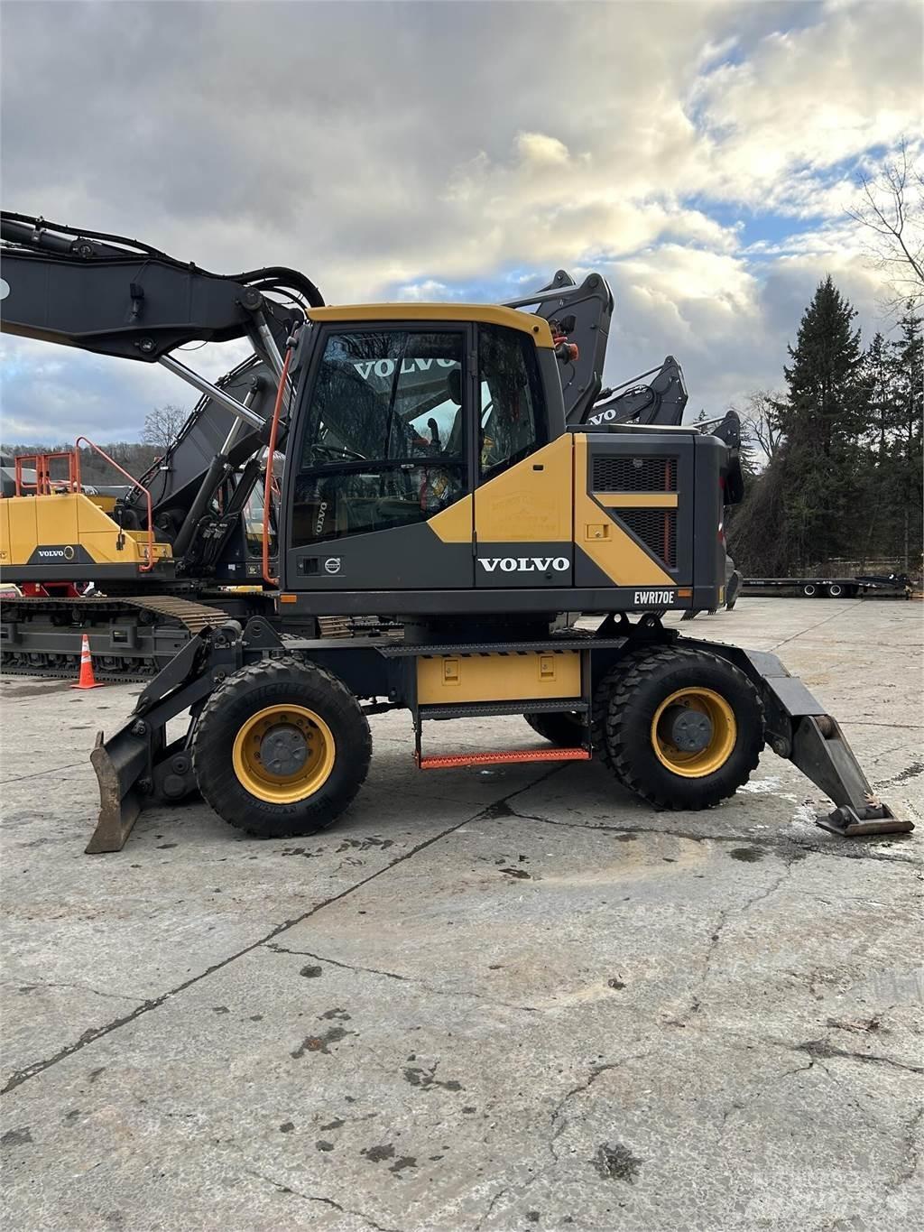 Volvo EWR170E Bageri na kotačima