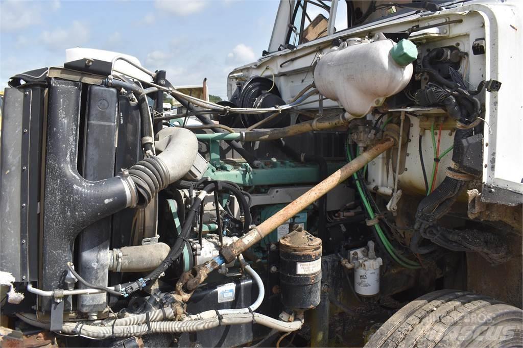 Volvo WG84B Kiper kamioni