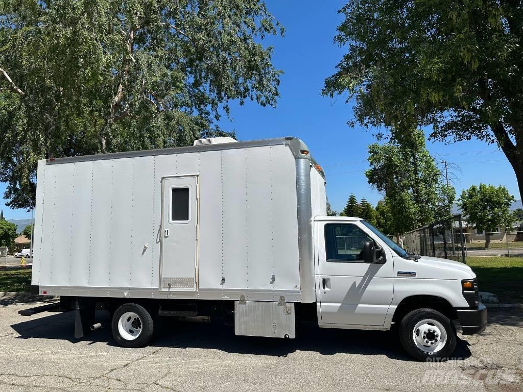Ford E 450 SD Kombiji / vakuumski kamioni