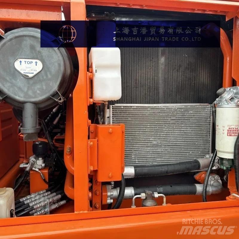 Doosan DX 150 Bageri gusjeničari