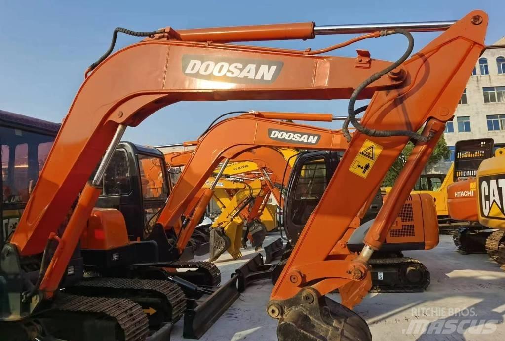 Doosan DH55 Bageri gusjeničari