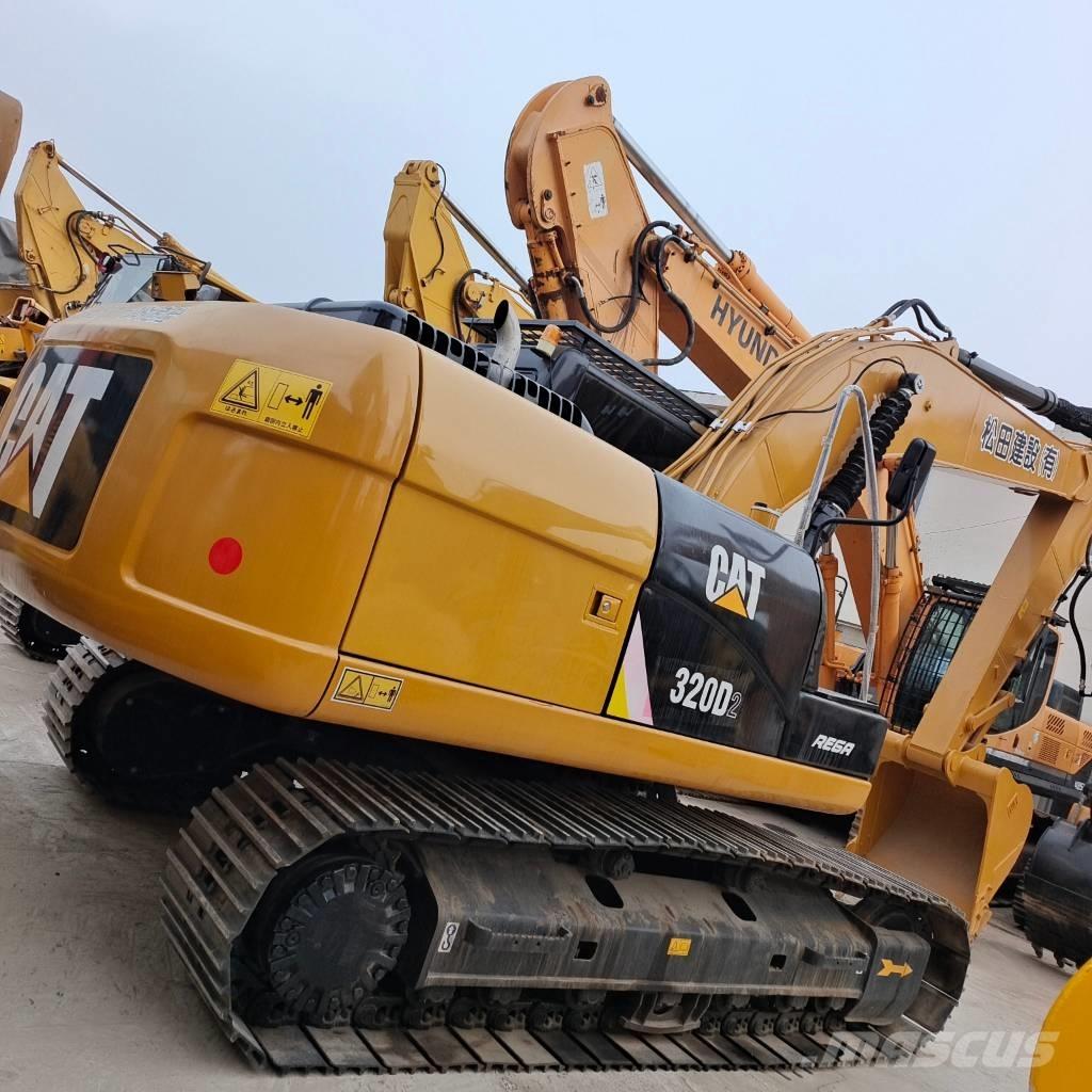CAT 320 D 2 L Bageri gusjeničari
