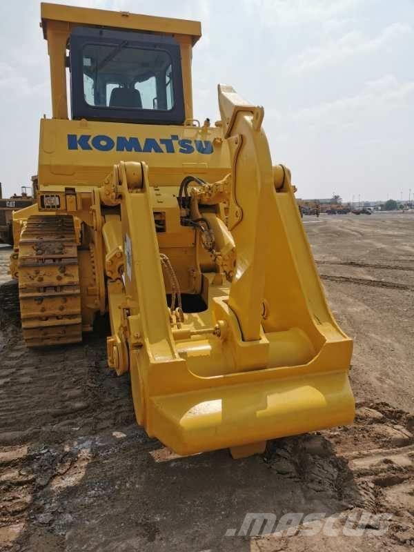 Komatsu d375a Buldožeri gusjeničari