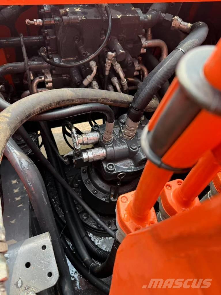 Doosan DX 225 LCA Bageri gusjeničari