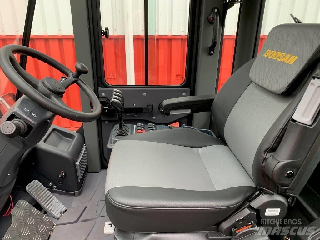 Doosan D160S-7 Dizelski viličari