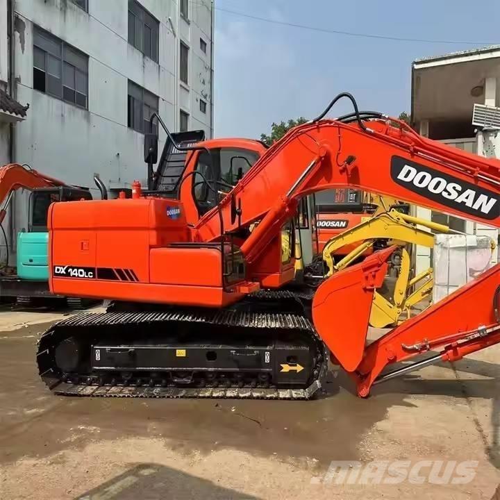 Doosan DX150 Bageri gusjeničari
