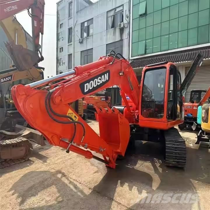 Doosan DX150 Bageri gusjeničari