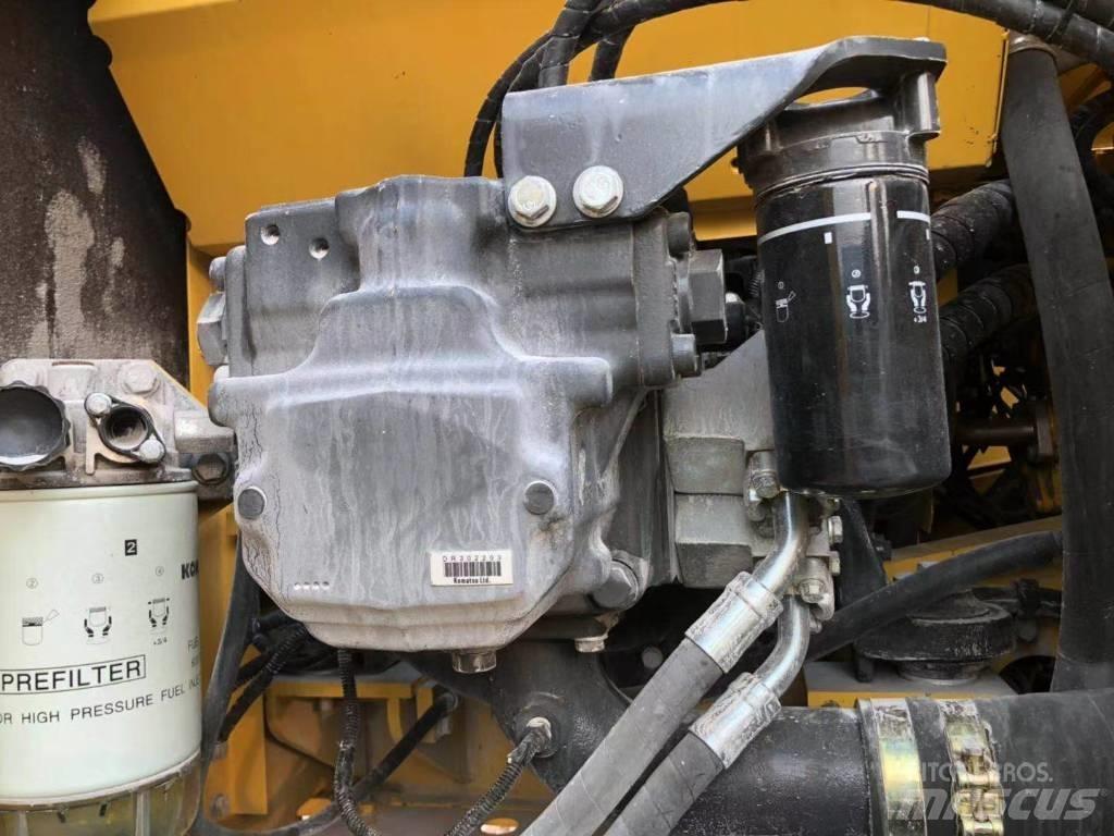 Komatsu 200-8 Bageri gusjeničari