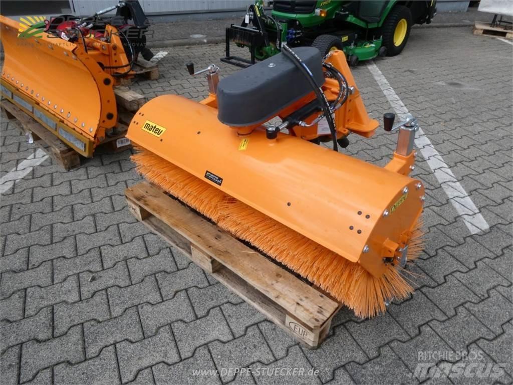 John Deere X950R Kompaktni (mali) traktori