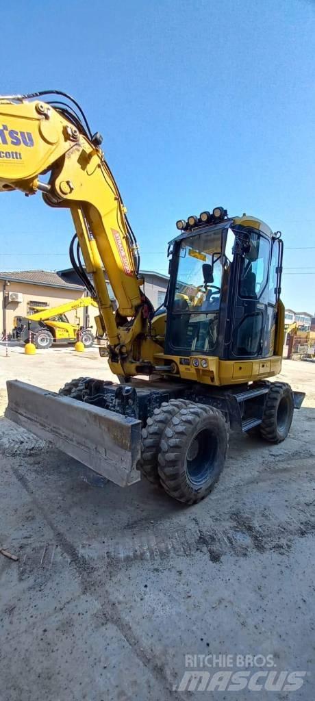 Komatsu PW98 MR-11 Bageri na kotačima