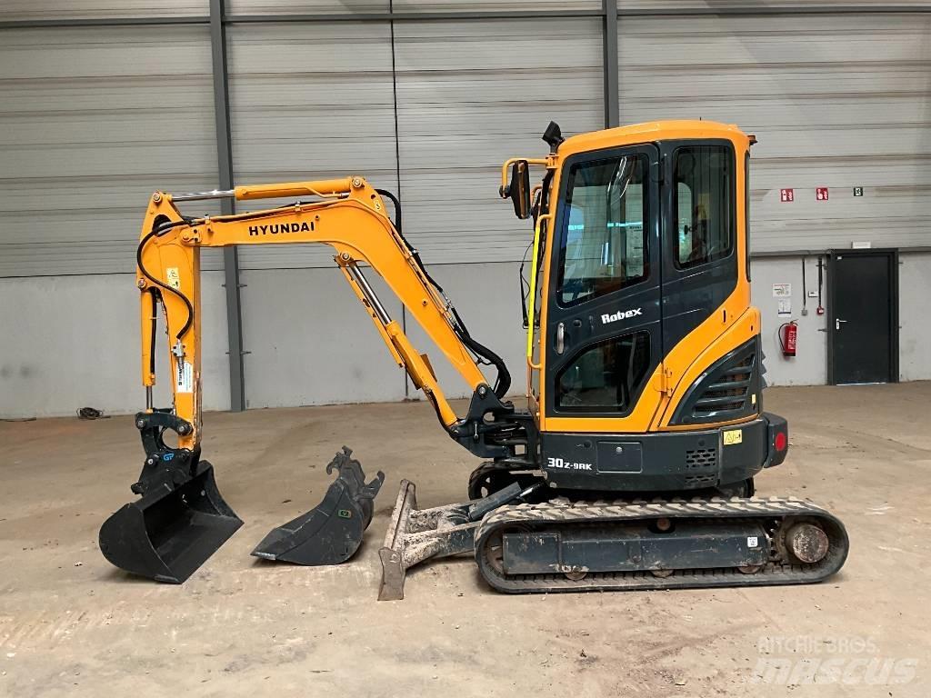 Hyundai 30 Z-9 AK Mini bageri <7t