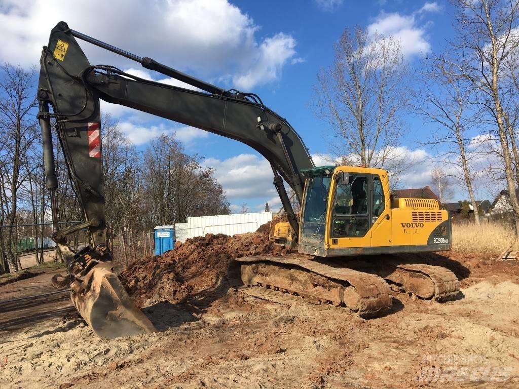 Volvo EC 240 B N LC Bageri gusjeničari