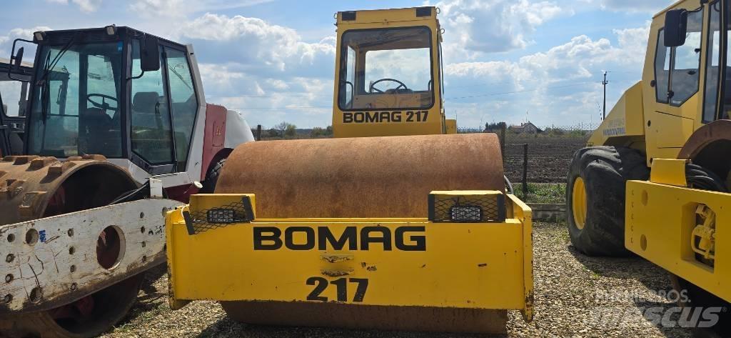 Bomag BW 217 D Valjci sa jednim bubnjem