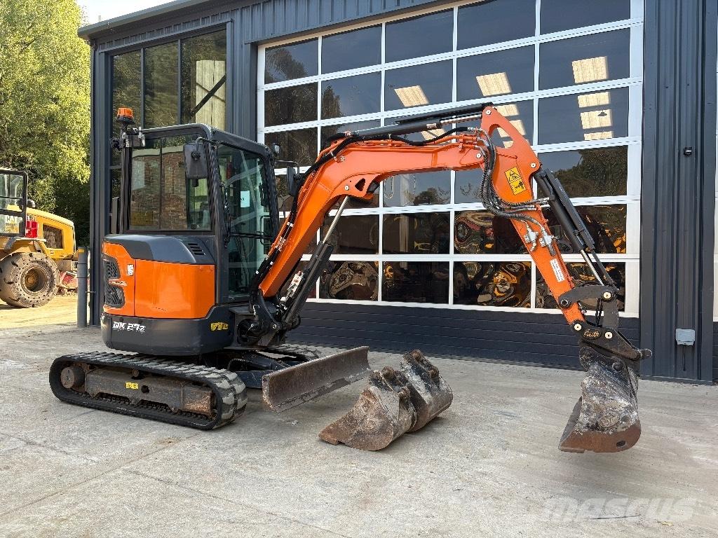 Doosan DX 27 Z Mini bageri <7t