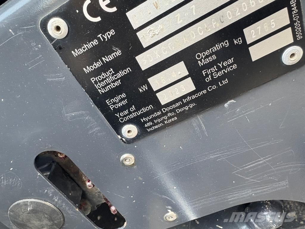 Doosan DX 27 Z Mini bageri <7t