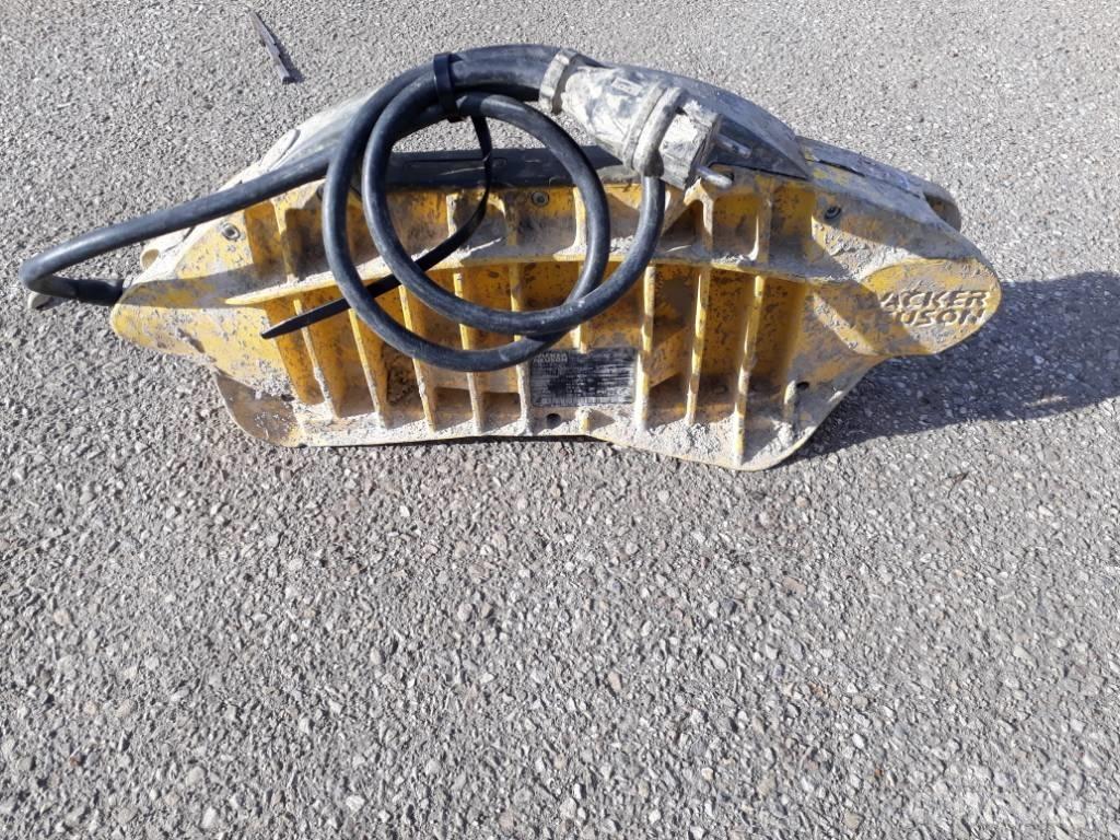 Wacker Neuson FUH20 Strojevi za betonsku galanteriju