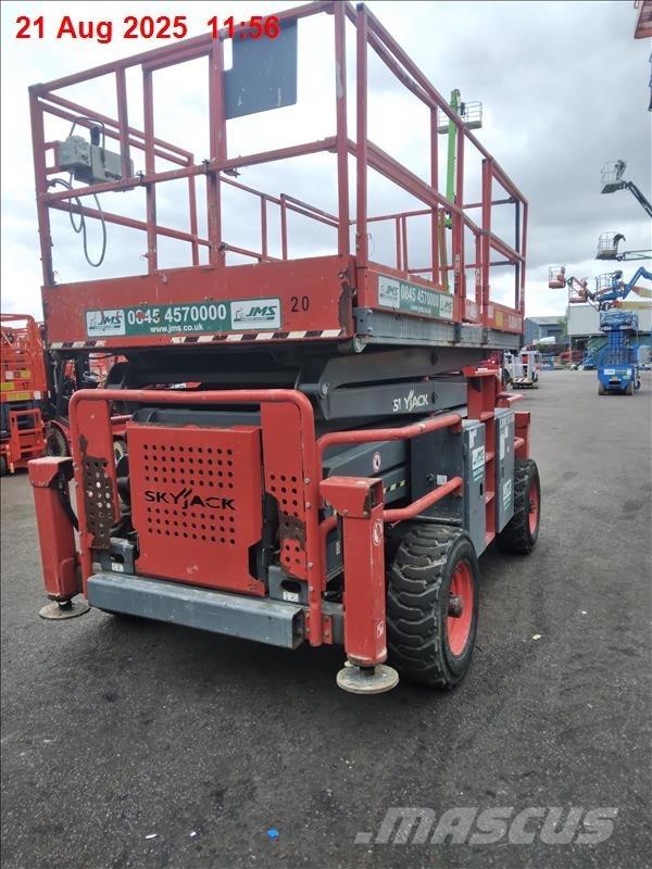 SkyJack SJ 8841 RT Škaraste platforme