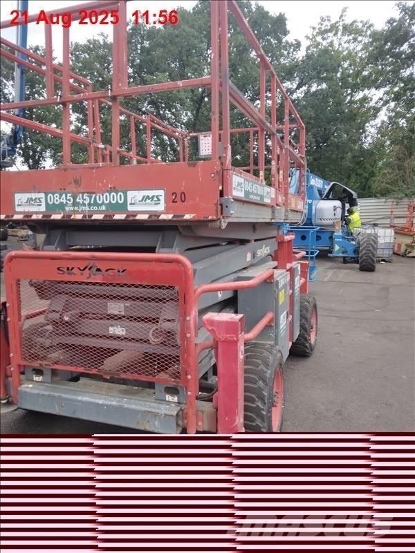 SkyJack SJ 8841 RT Škaraste platforme