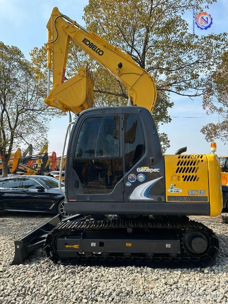 Kobelco SK 75 Bageri gusjeničari