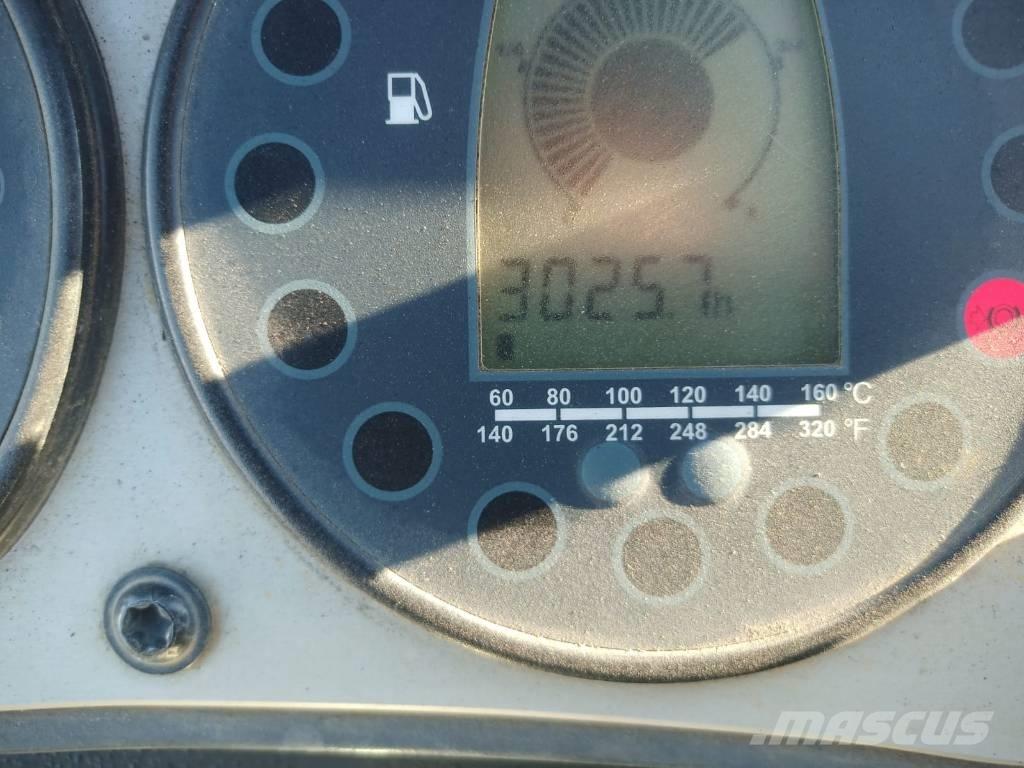 Bomag BW 100 AD-5 Valjci sa dvojnim bubnjem