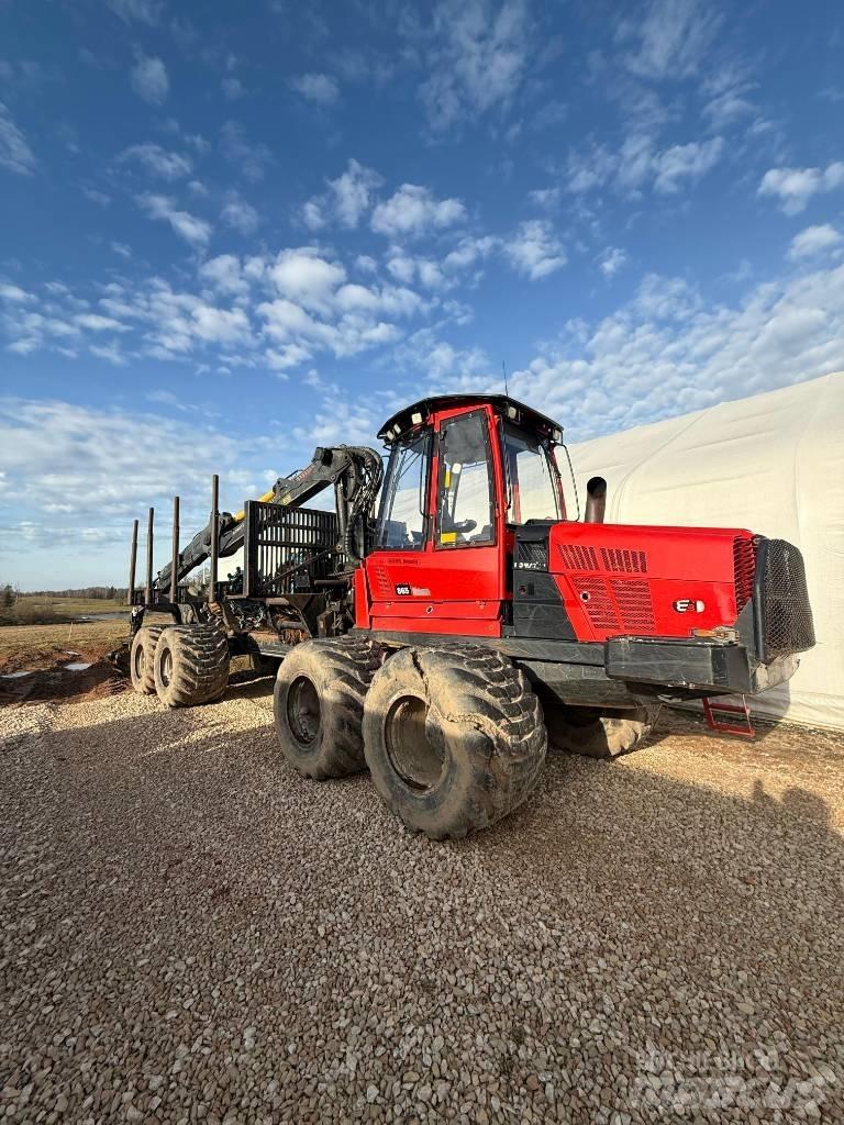 Komatsu 865 Forvarderi