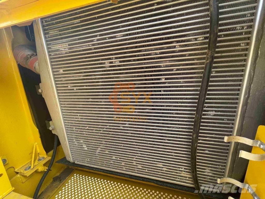 Komatsu PC 450 LC-8 Bageri gusjeničari