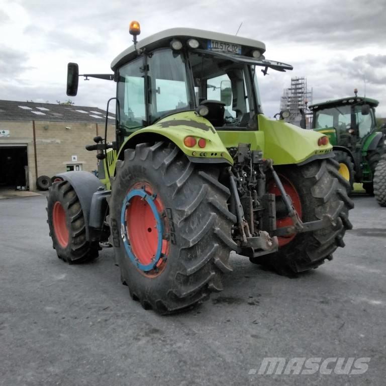 CLAAS 640 ARION Traktori