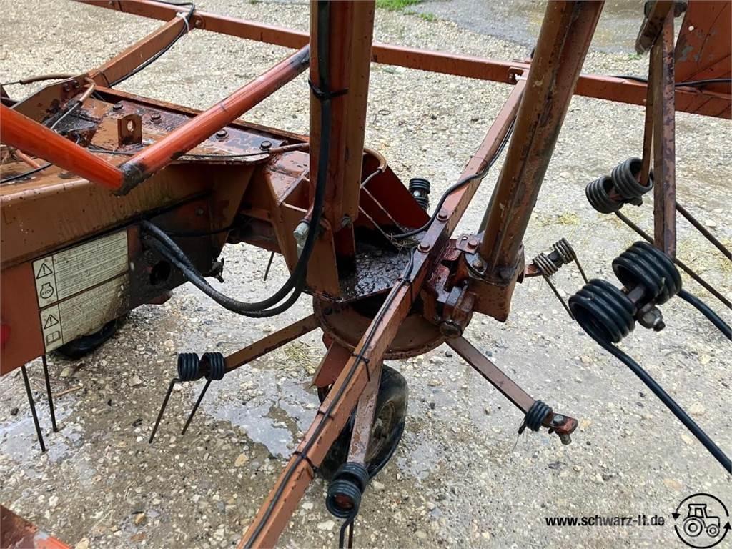 Kuhn GF 8501 Okretači i sakupljači sijena
