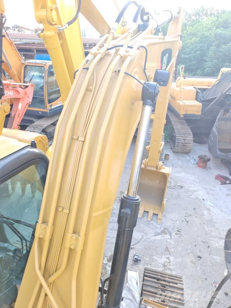 CAT 312 Bageri gusjeničari