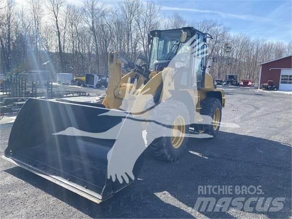 CAT 910 Utovarivači na kotačima