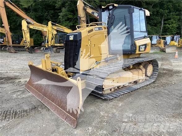 CAT D3K2 LGP Buldožeri gusjeničari