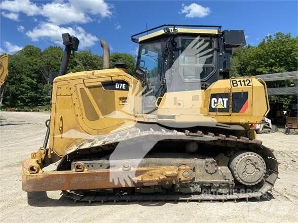 CAT D7E Buldožeri gusjeničari