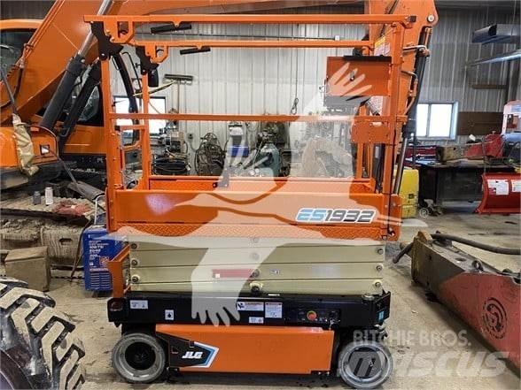 JLG ES1932 Škaraste platforme