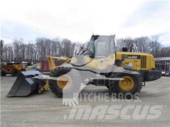 Komatsu WA320 Utovarivači na kotačima