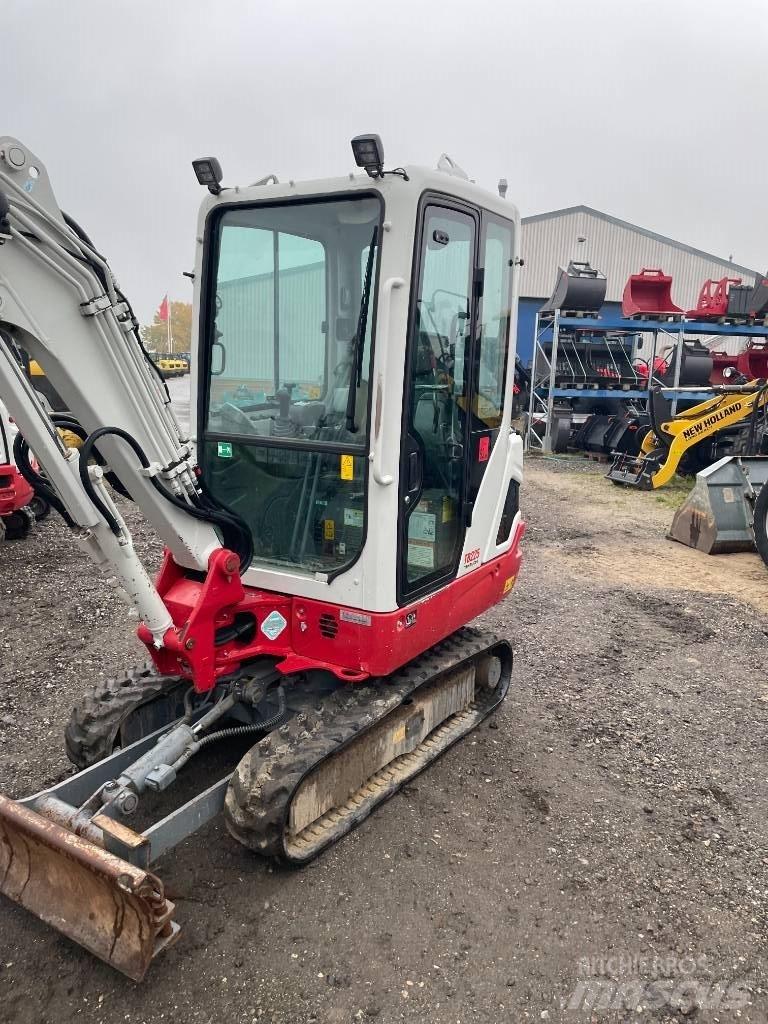 Takeuchi TB 225 Mini bageri <7t