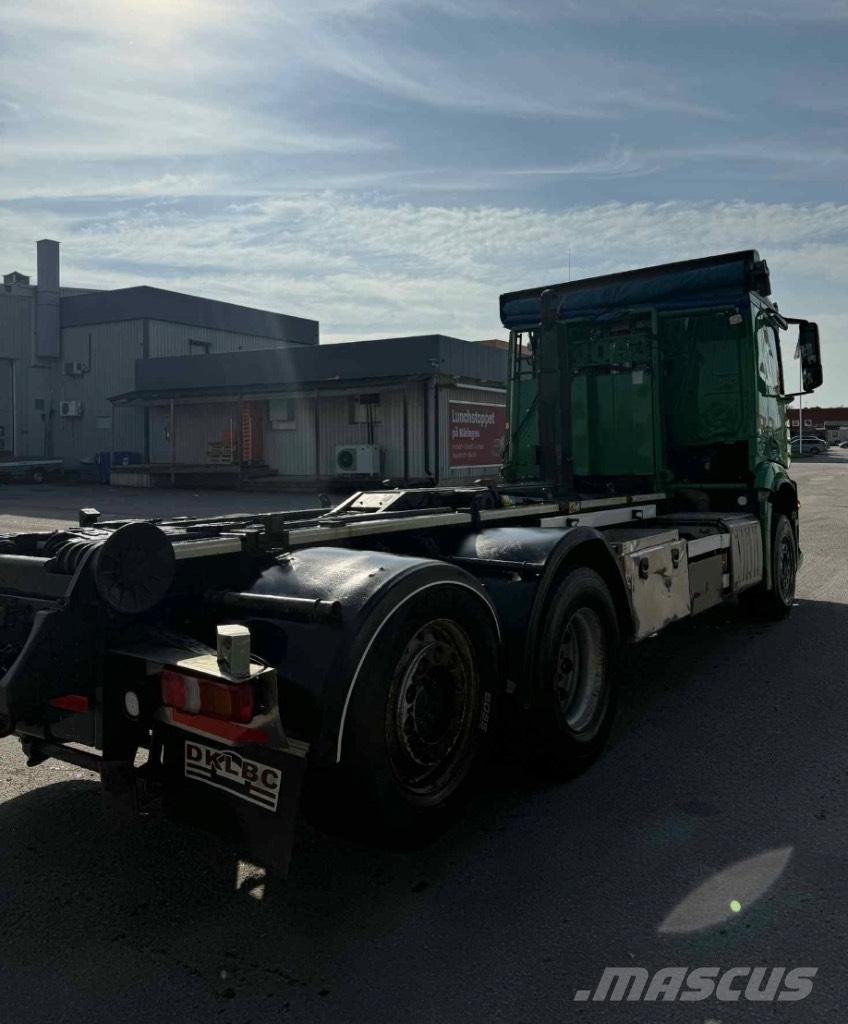 Mercedes-Benz Actros Rol kiper kamioni s kukama za dizanje