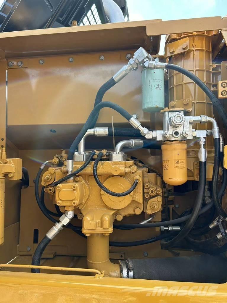 CAT 320 D Bageri gusjeničari