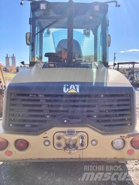 CAT 908 M Utovarivači na kotačima