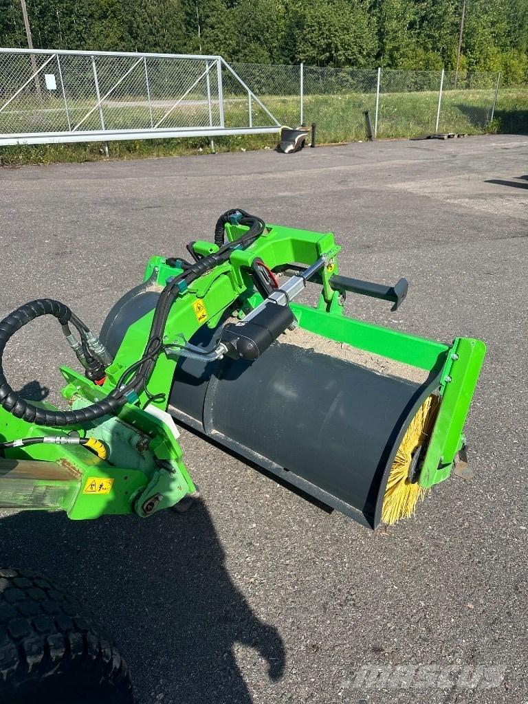 Avant Lisälaitteet Ostale komponente