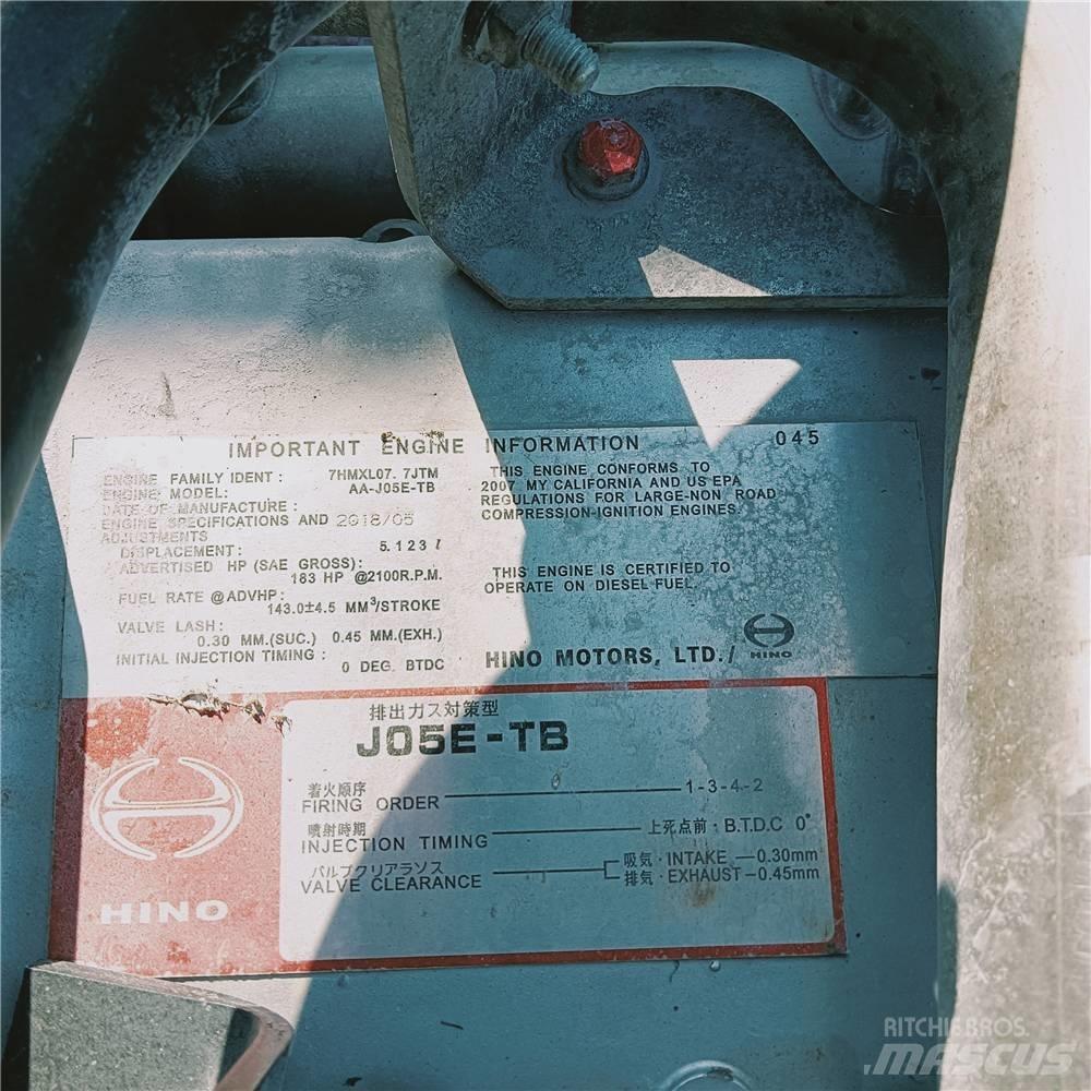 Kobelco SK260D Bageri gusjeničari
