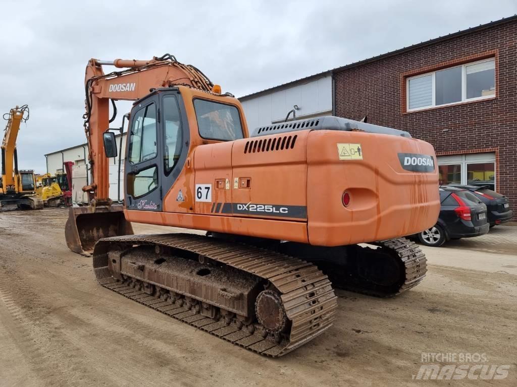 Doosan DX 225 LC Bageri gusjeničari