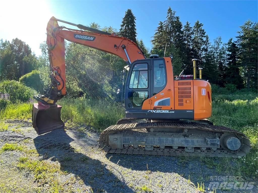 Doosan DX235 LRC Bageri gusjeničari