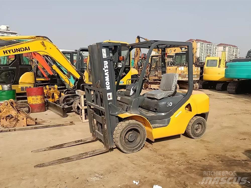 Komatsu FD 30 T-16 Dizelski viličari
