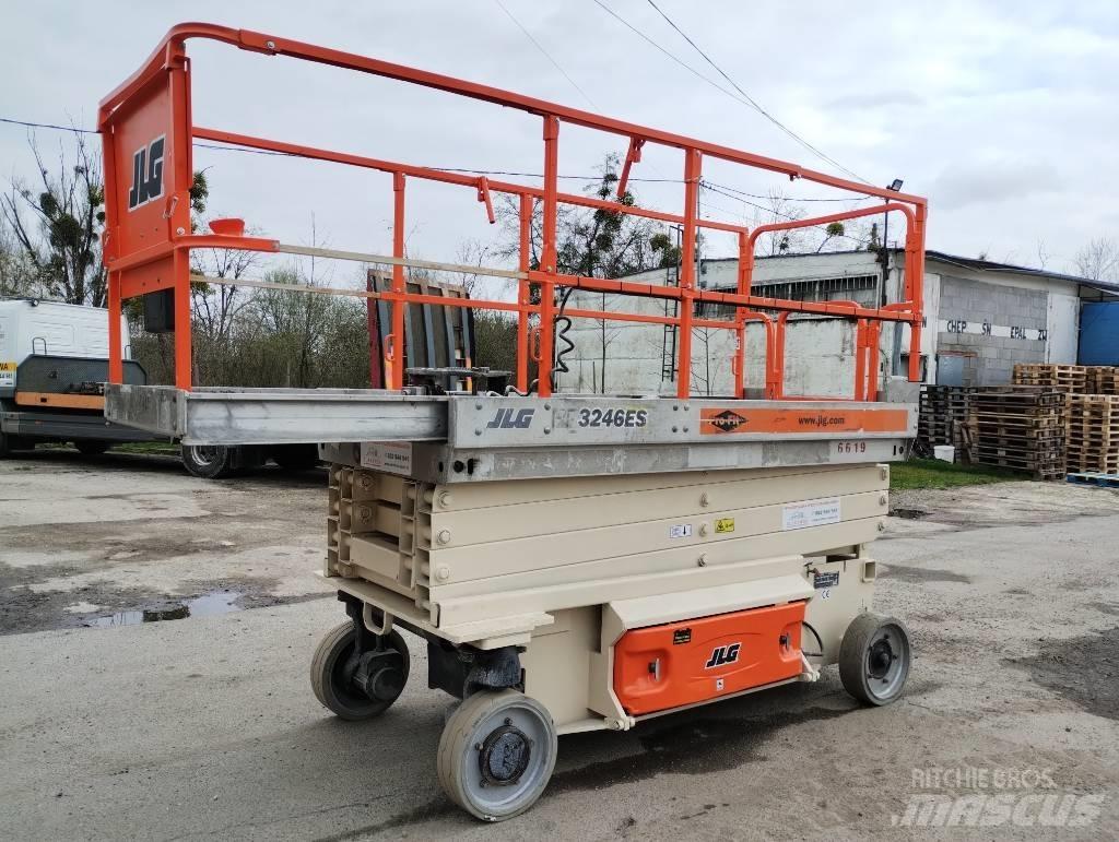 JLG 3246 ES Škaraste platforme