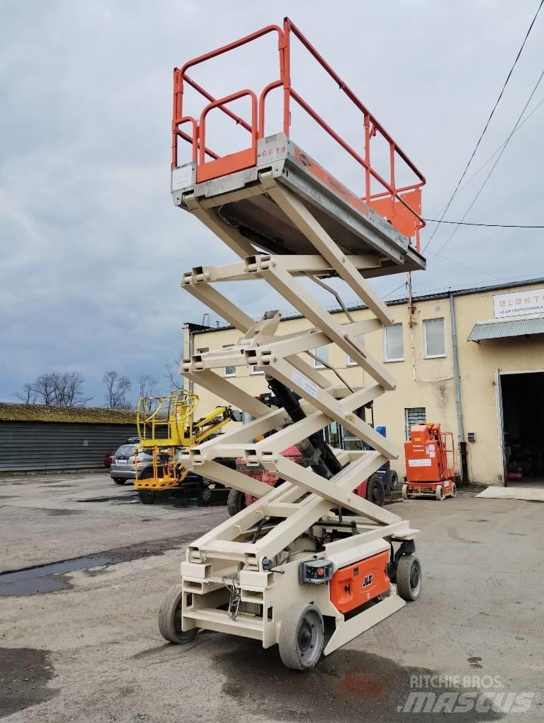 JLG 3246 ES Škaraste platforme