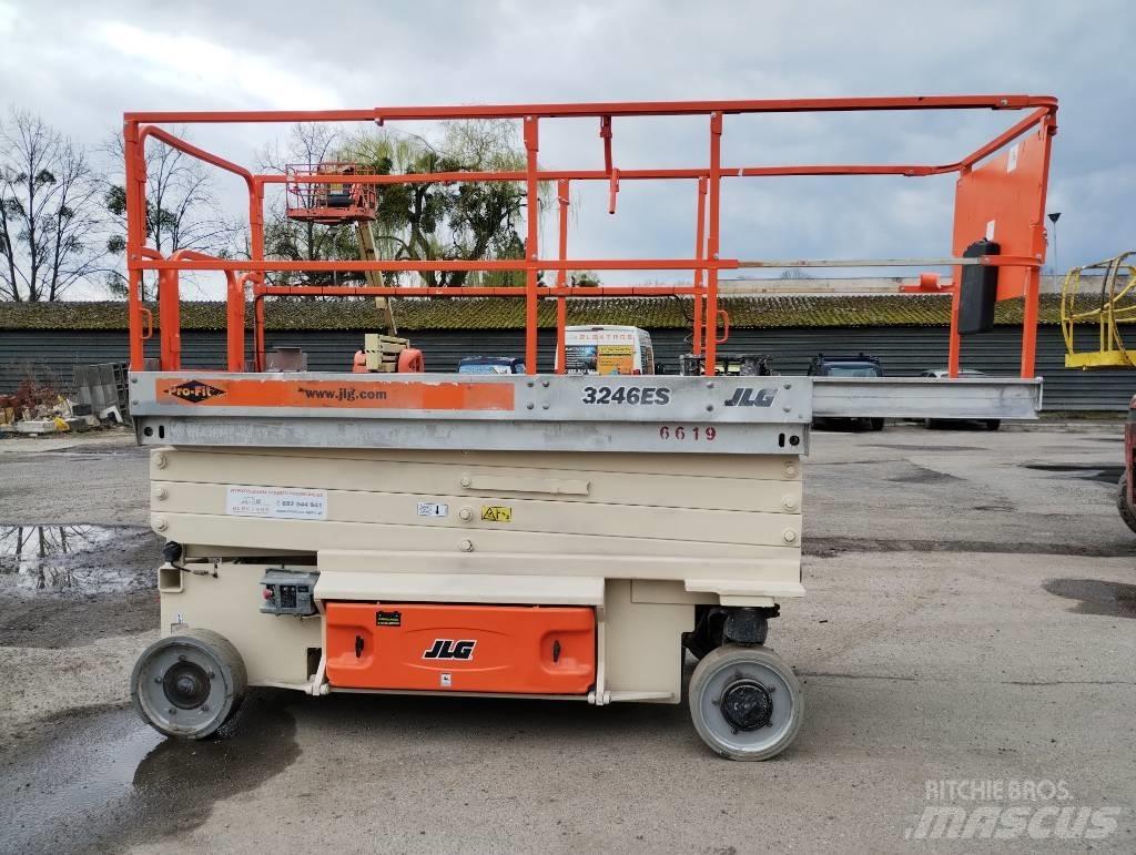 JLG 3246 ES Škaraste platforme